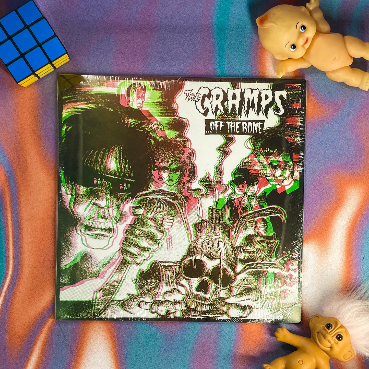 The Cramps - Off the Bone