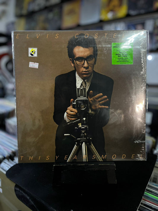 ELVIS COSTELLO - THIS YEAR'S MODEL